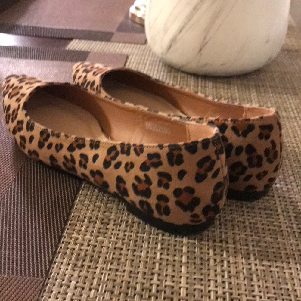 Leopard Print Flats - Picture 4 of 6